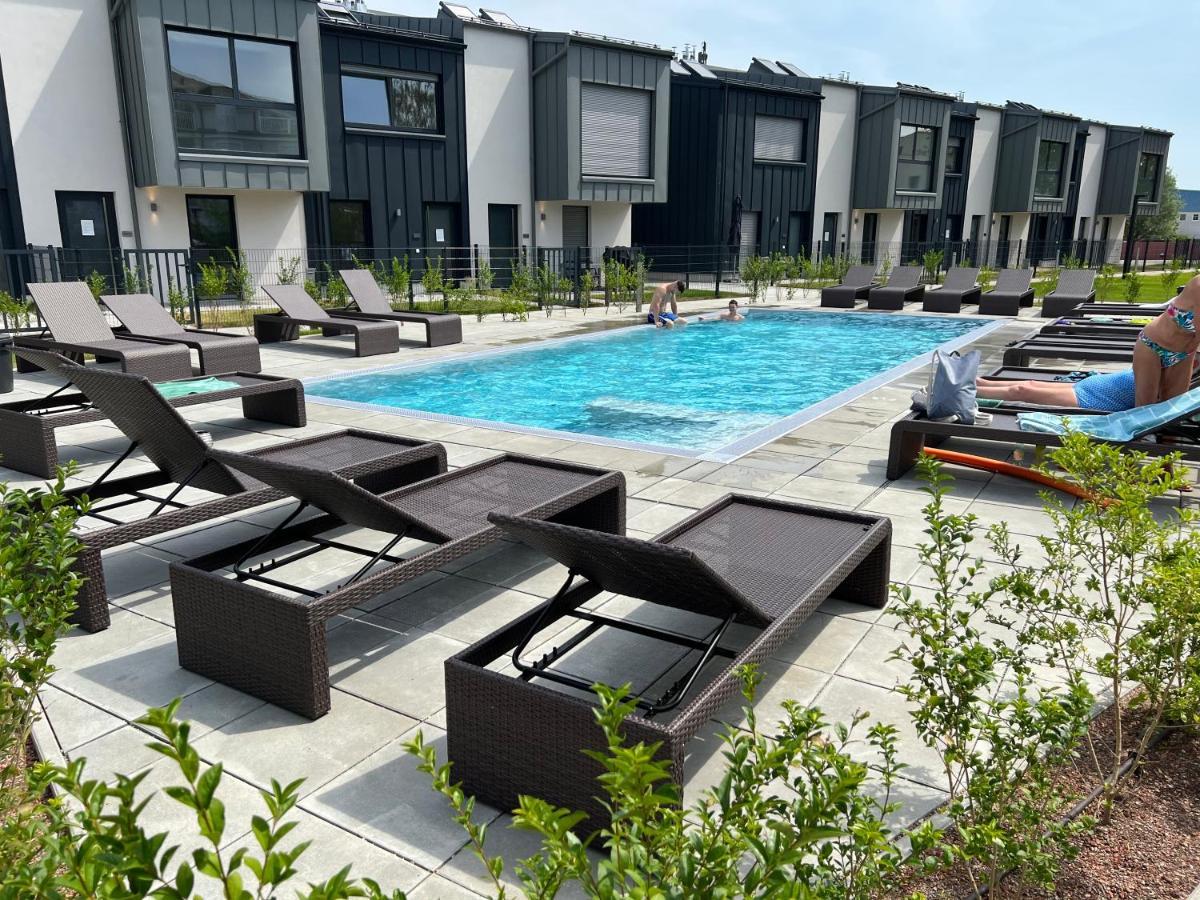 25H Spa-Residenz Best Sleep Privat Garden & Pools Neusiedl am See Bagian luar foto