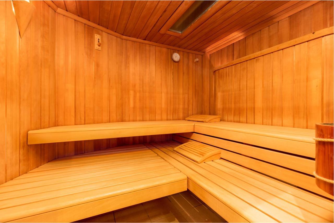 25H Spa-Residenz Best Sleep Privat Garden & Pools Neusiedl am See Bagian luar foto