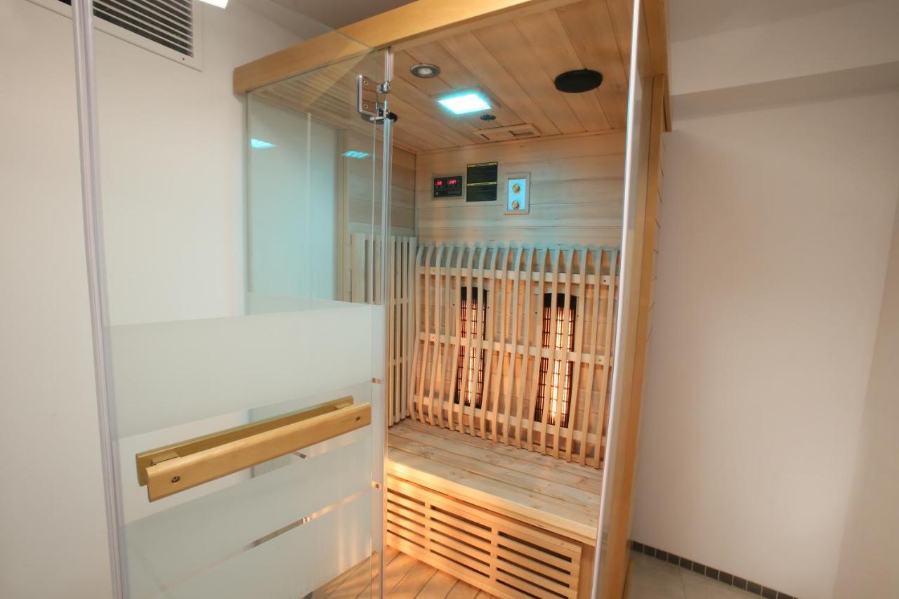 25H Spa-Residenz Best Sleep Privat Garden & Pools Neusiedl am See Bagian luar foto