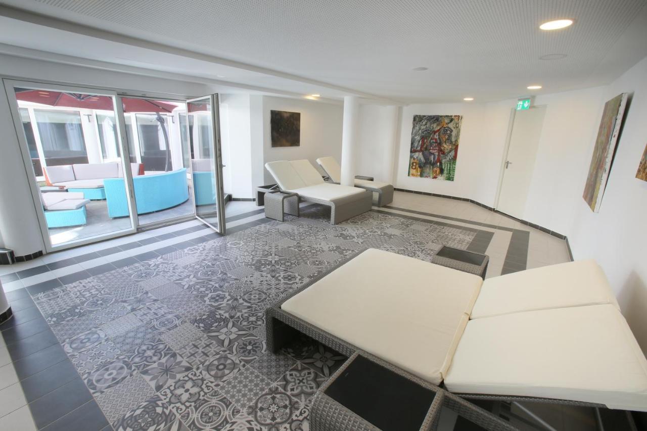 25H Spa-Residenz Best Sleep Privat Garden & Pools Neusiedl am See Bagian luar foto